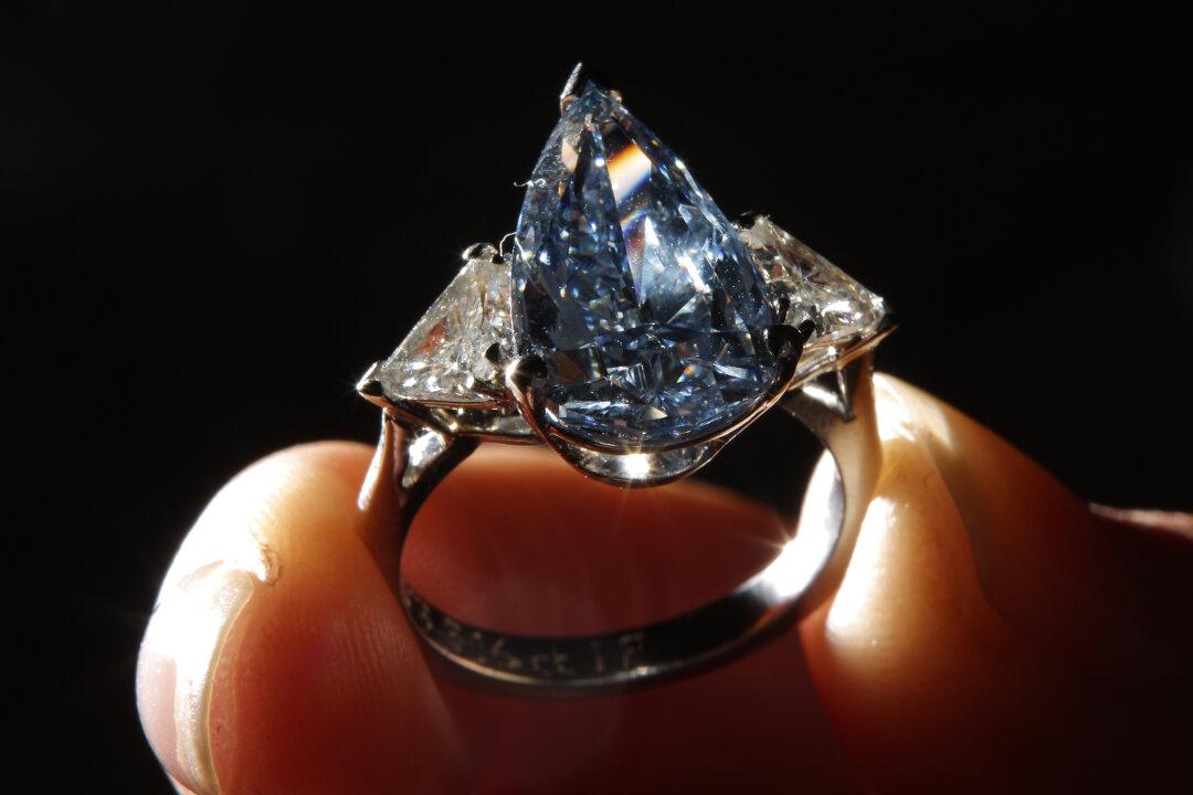 De Beers Unable to Raise Supplies While Diamond Prices Keep Rising