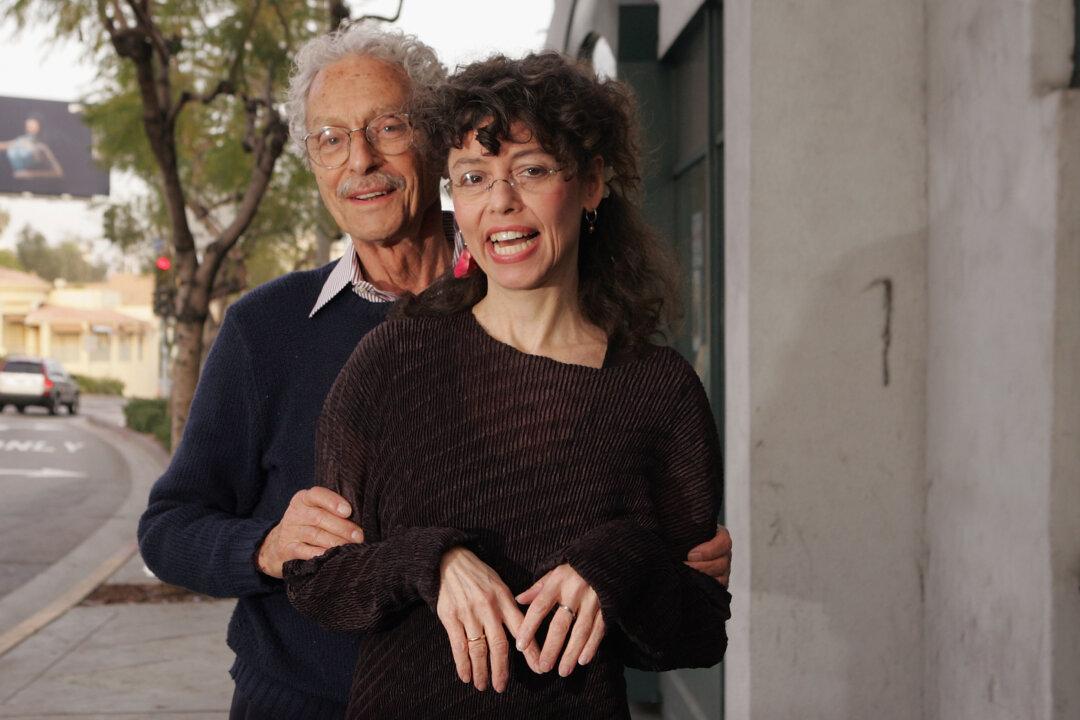 Allan Arbus Dies: ‘M*A*S*H’ Star Was 95