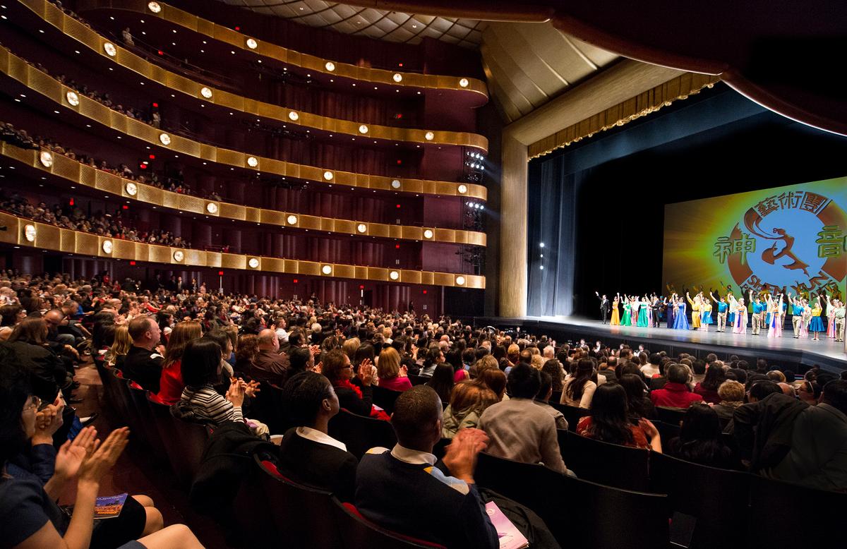 Youth, Media Worker Finds Strong Cultural Foundation in Shen Yun