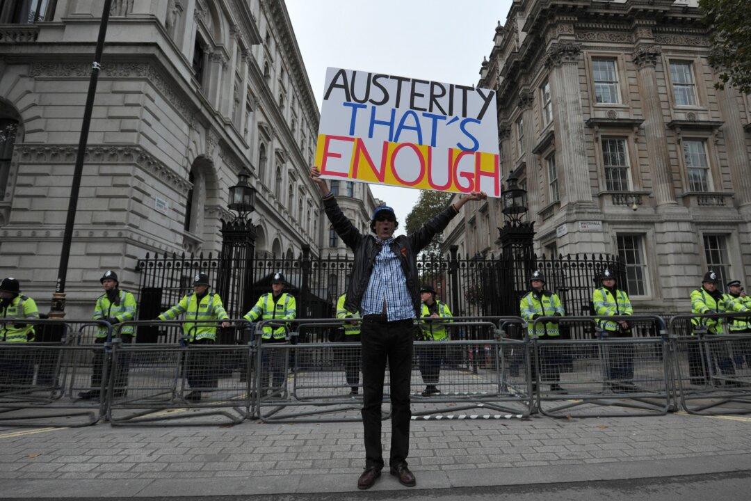 UK Avoids Recession: GDP Grows 0.3 Percent