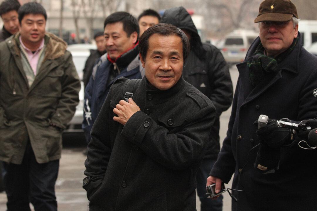 Lawyer Defending Falun Gong Beaten by Chinese Police