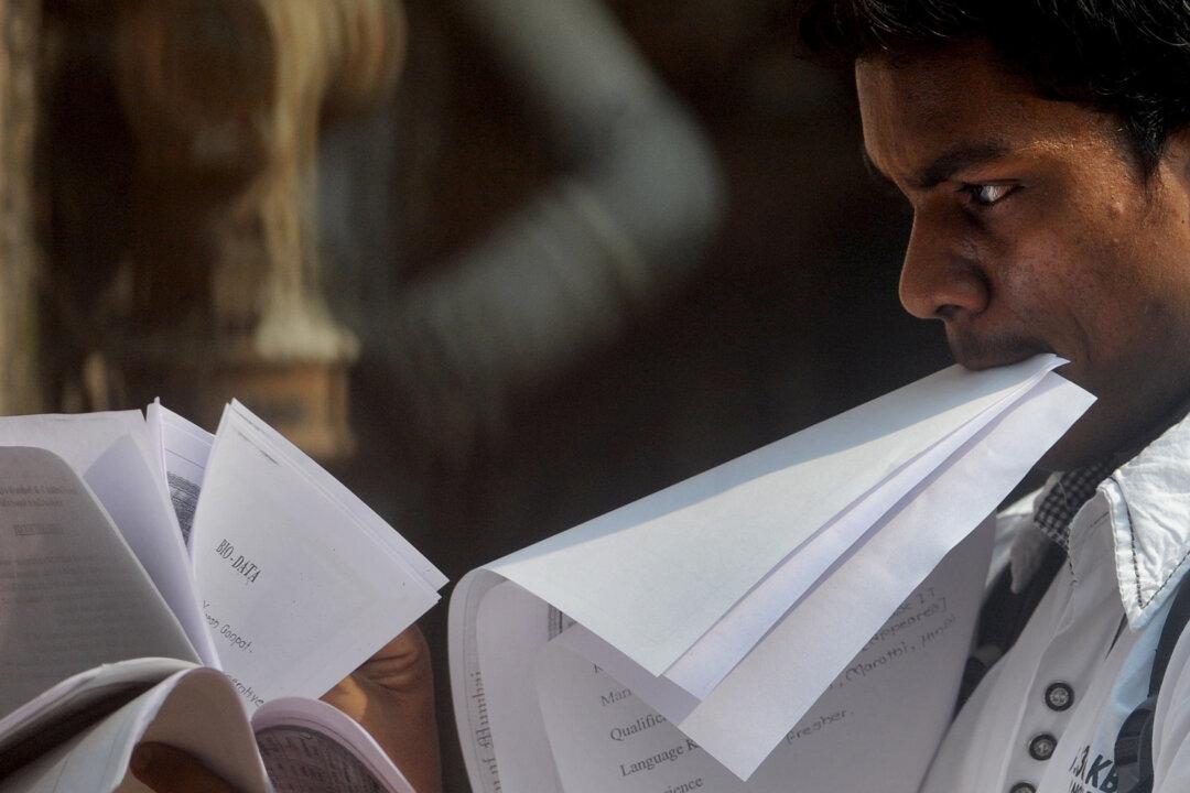 Indian Companies Initiate Large-Scale Employee Verification