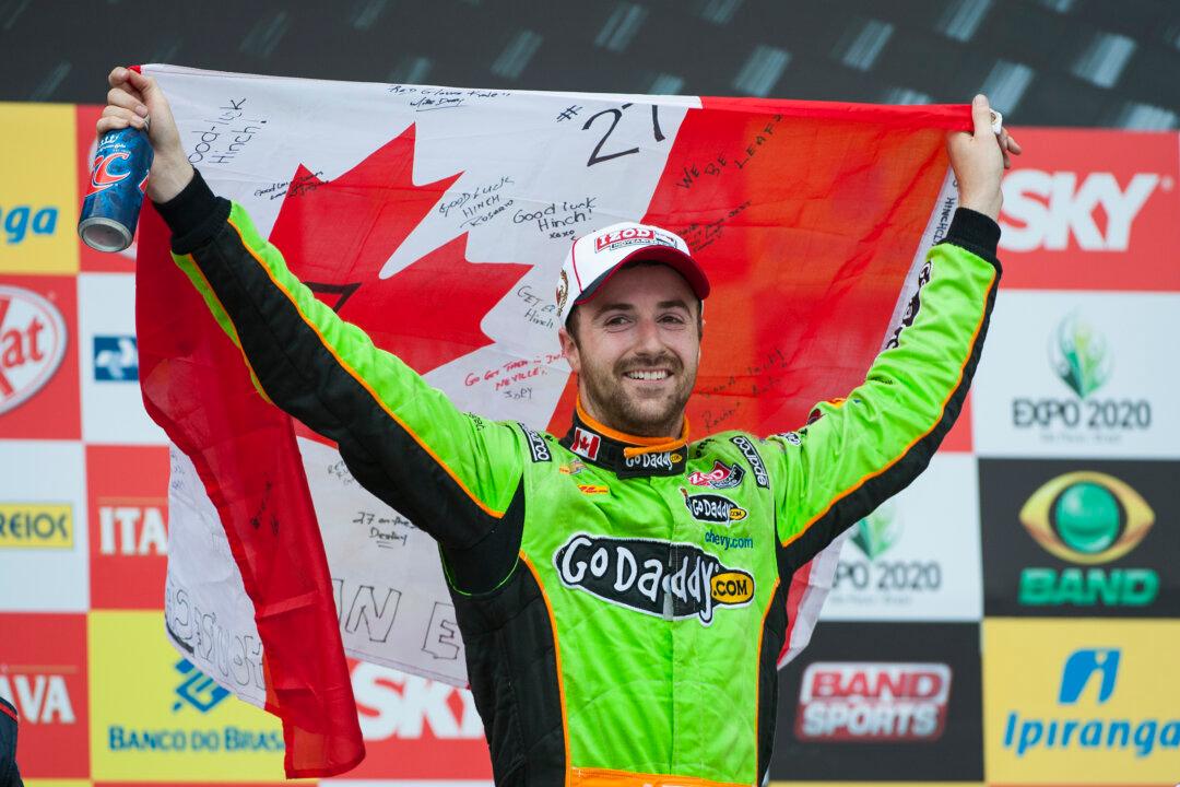 Hinchcliffe Wins Sao Paulo Indy 300
