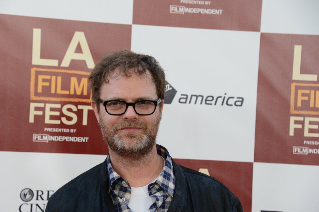 ‘Office’ Star Stranded at Airport: Rainn Wilson Tries to Head to Scranton
