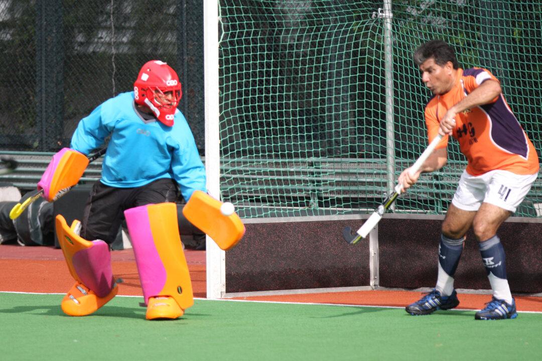 Golden Goal Gives SSSC Their Fifth Hockey Trophy this Season