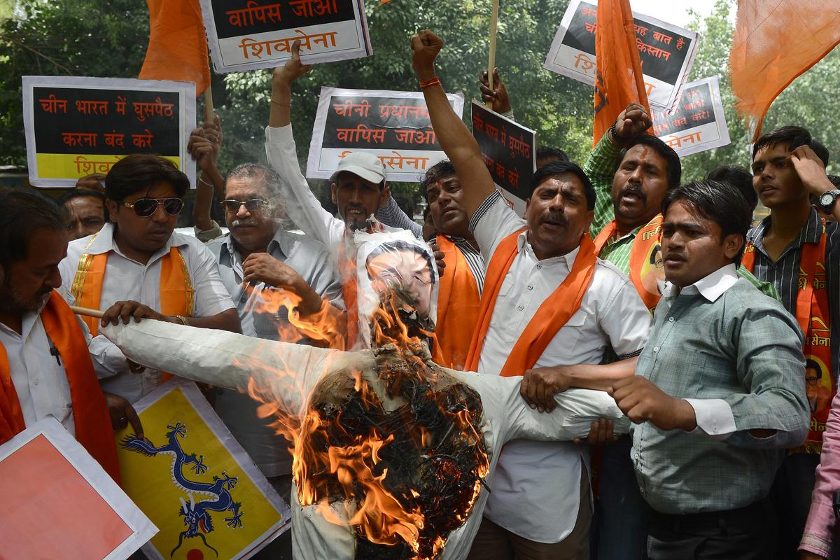 Chinese Premier’s Visit Sparks Protests in India