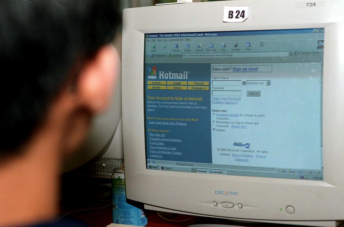 Hotmail Officially Dead After Outlook Migration