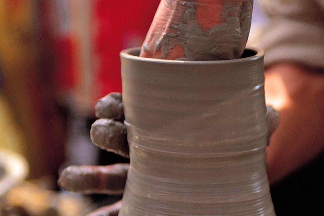 Clay Vases as Sound Recorders?