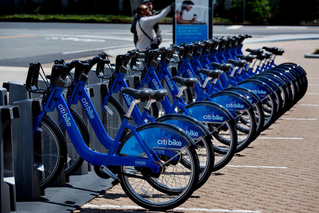 Bike Share Bikes Begin to Appear on City Streets