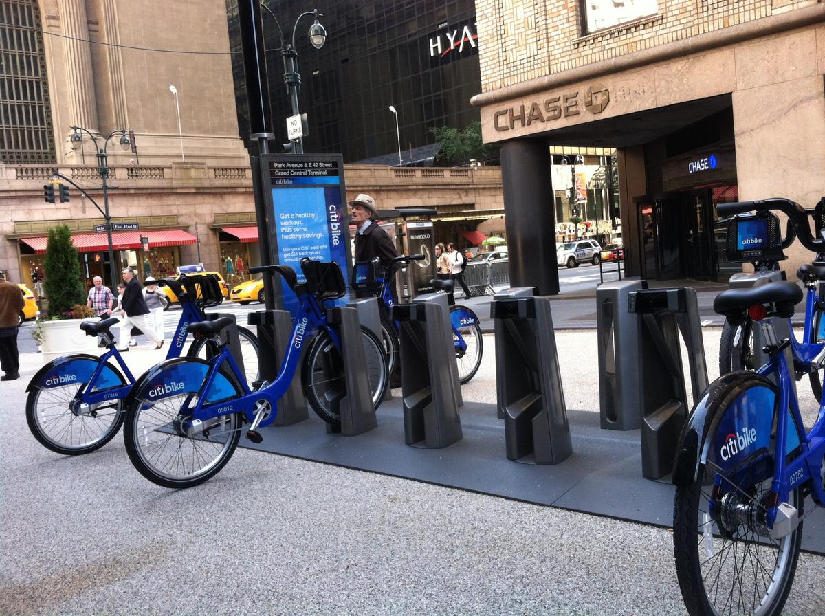 Pregnant NYC Hospital Worker Accused of Citi Bike Theft Provides Receipts