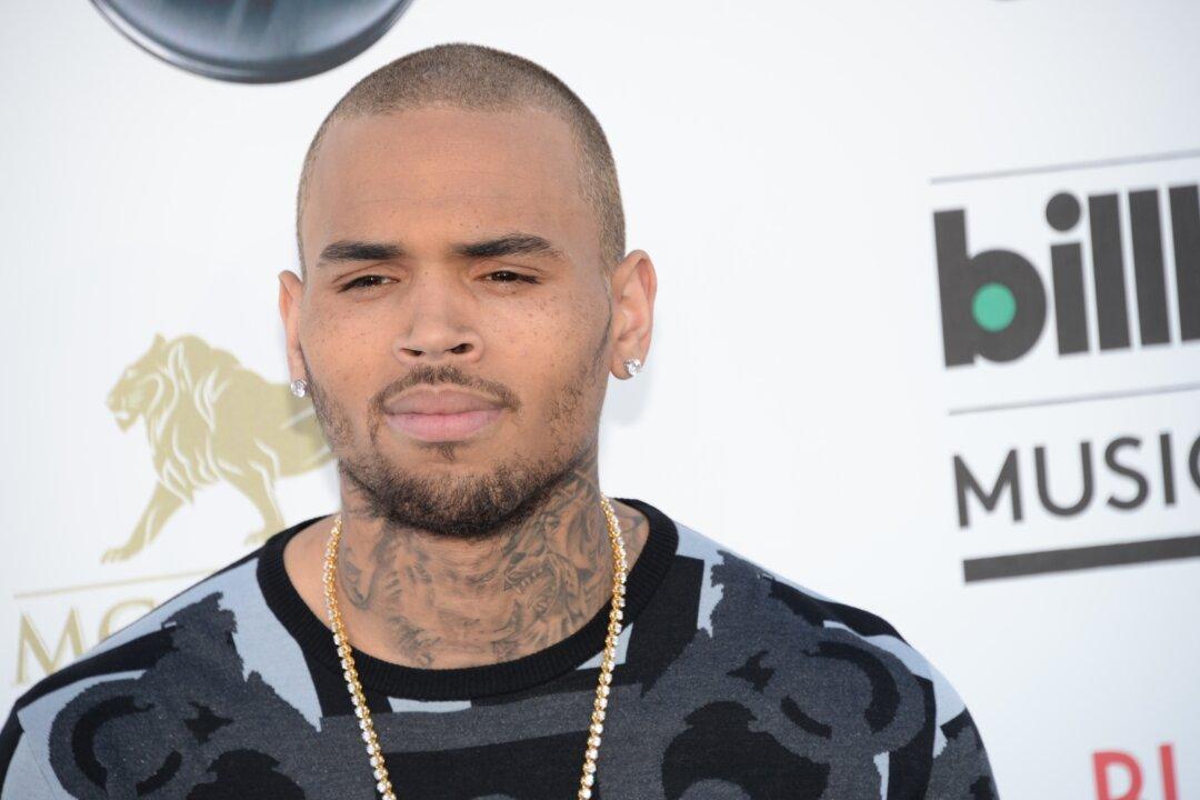 Chris Brown Car Crash With Karreuche Tran