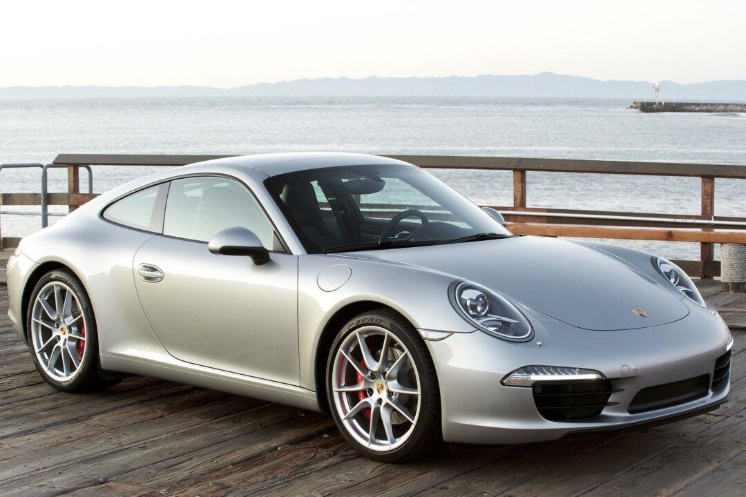 2013 Porsche 911 Carrera S: The Ultimate Sports Car