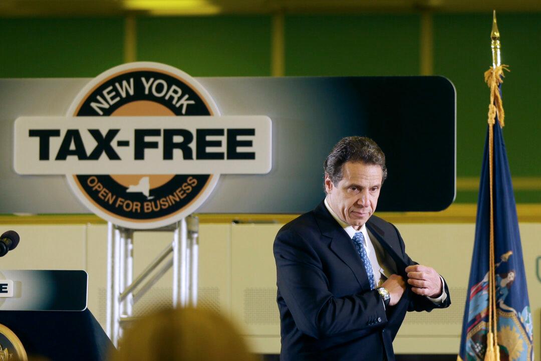 Plan for Tax-free Zones Wins Broad Support