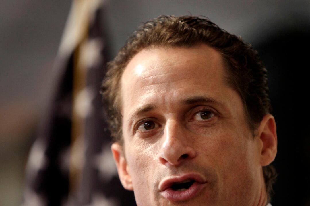 Weiner Enters Race, Runoff Likely