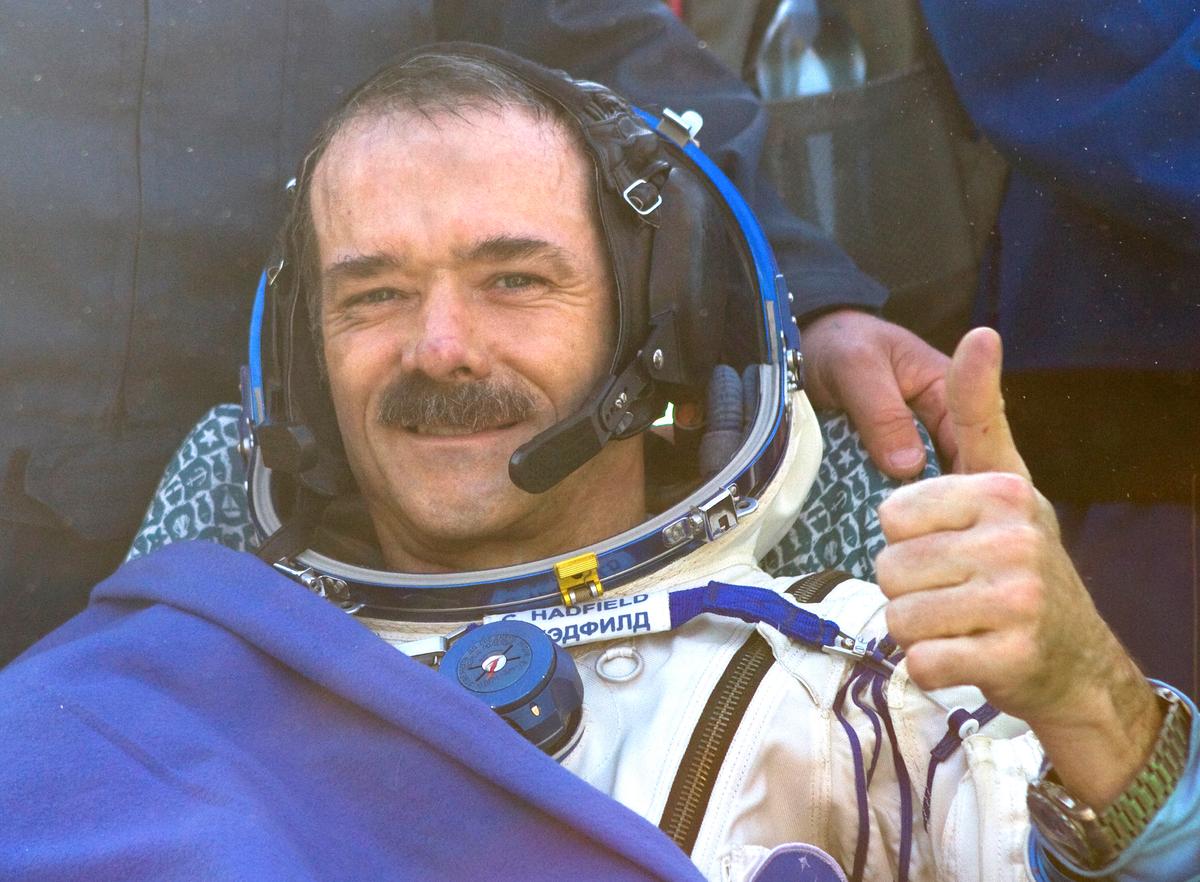 Canada’s Space Commander Superstar (+Video)
