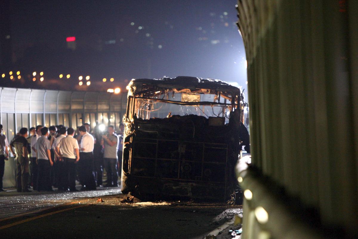 Burned Bus in China Sparks Online Discussion, and Criticism