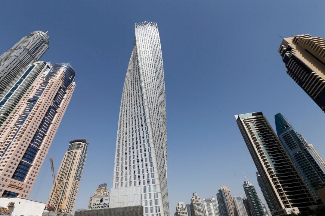 Dubai’s Cayan Tower Opens; Tallest Twisted Building (+Photos)