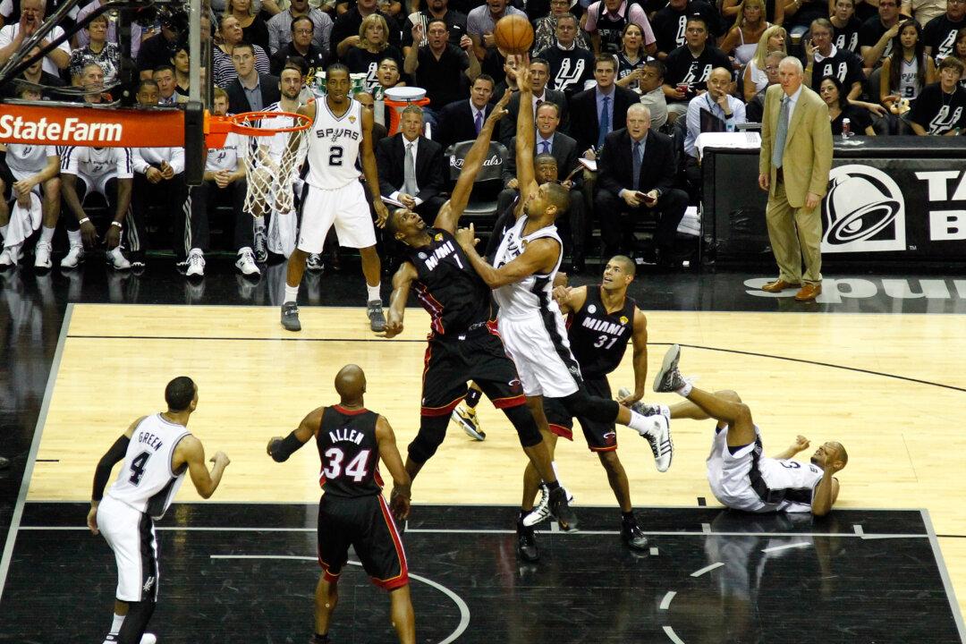 NBA Finals Game 5: Spurs Take 3-2 Lead With Win