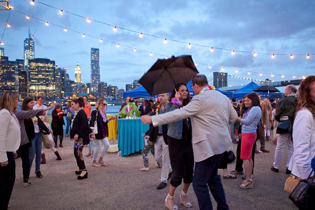 Sunset Ohana in Brooklyn Bridge Park