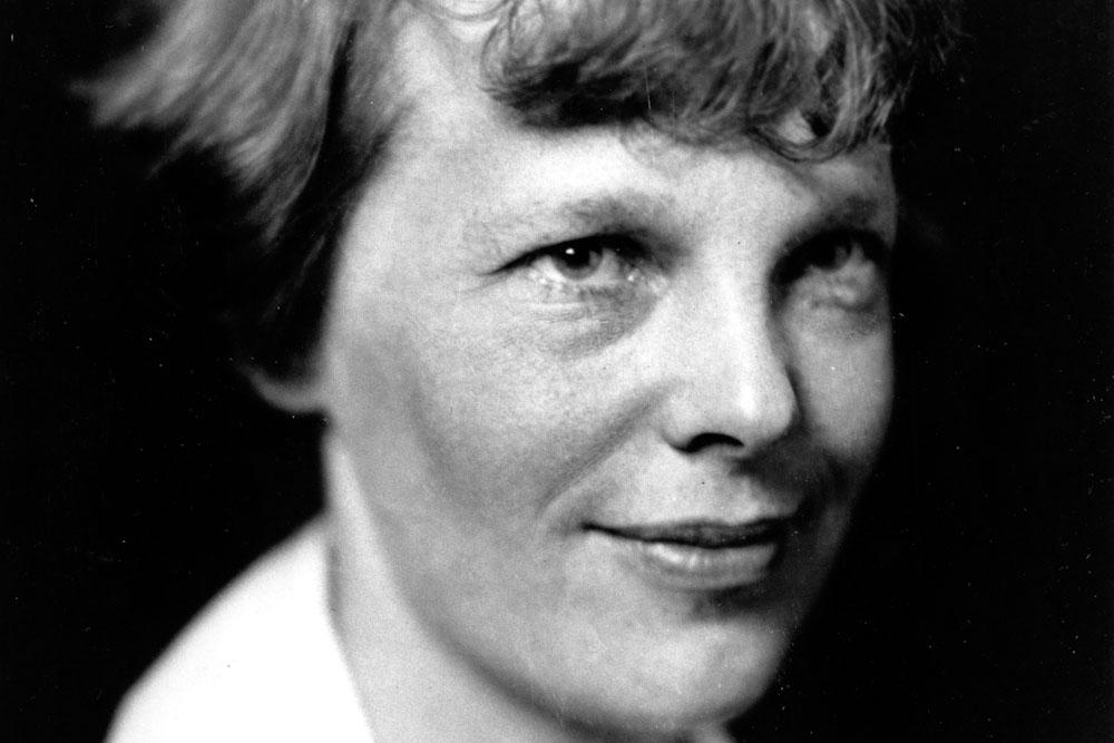 Amelia Earhart Plane Found? Sonar Image, Freckle Cream Provide Leads