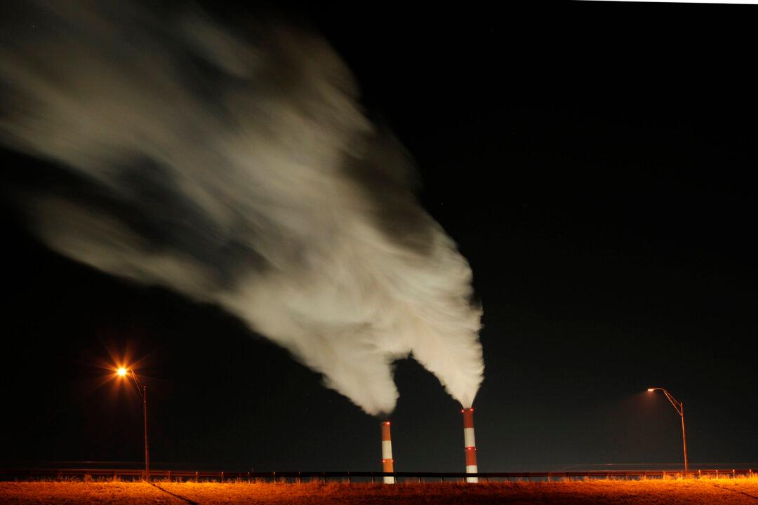 Global CO2 Emissions Increase to New All-Time Record, but Growth Is Slowing Down