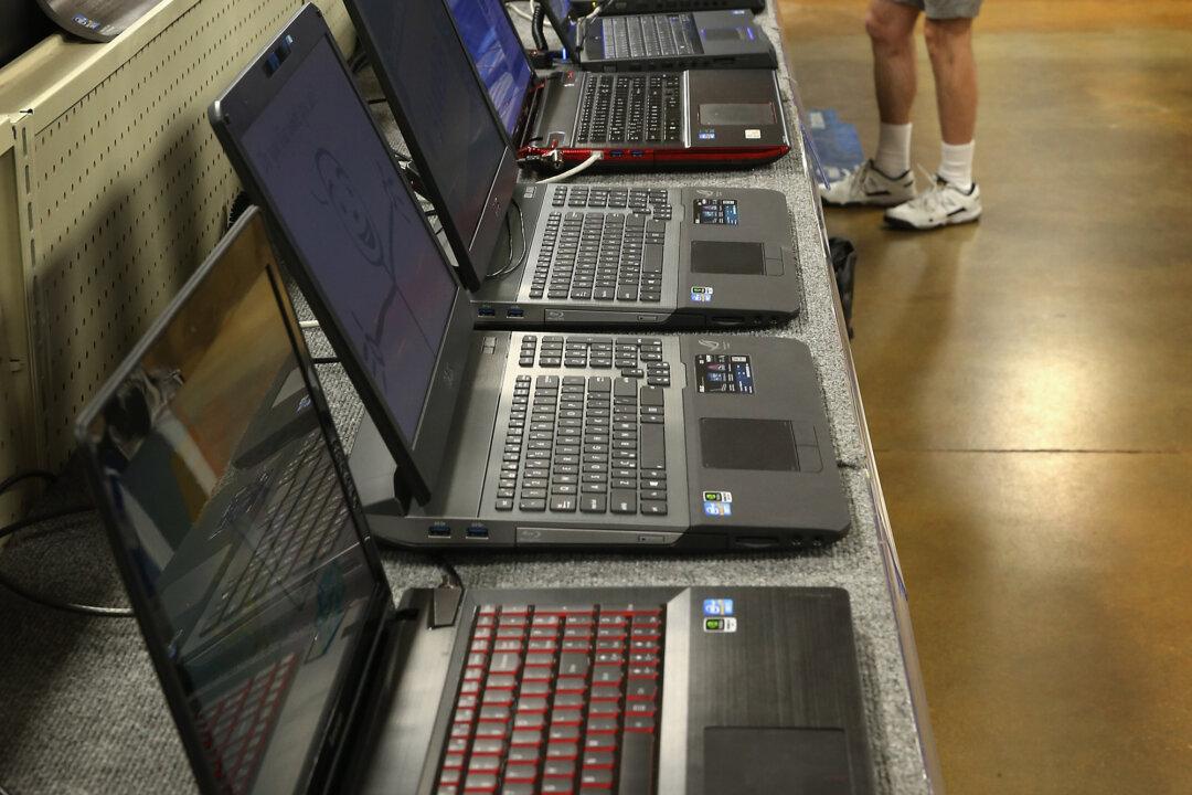 8,000 Free Laptops for Students in North India