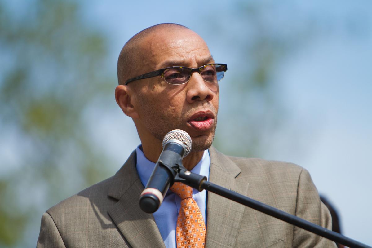 Walcott Urges Mayoral Candidates to Embrace Bloomberg’s Education Reforms