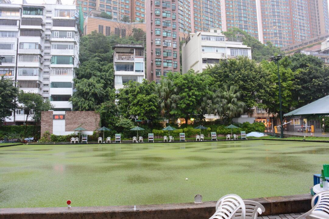 Hong Kong Lawn Bowls Finals Day Disrupted by Rainstorm