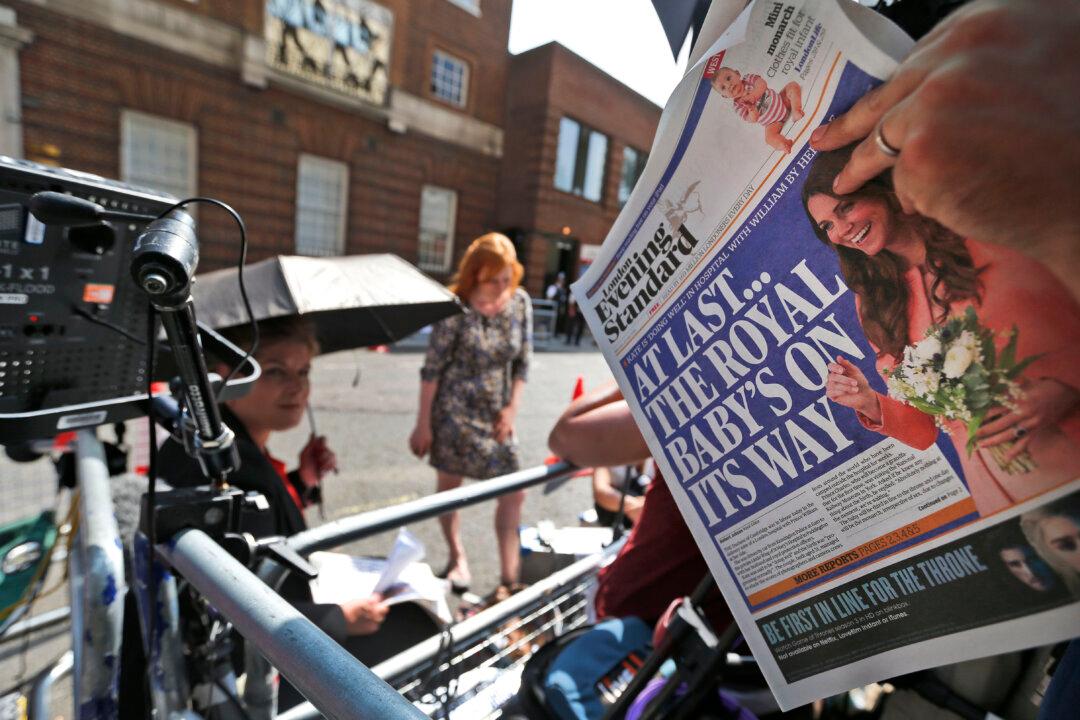 Guardian ‘Republican’ Button Appears Amid Royal Baby News
