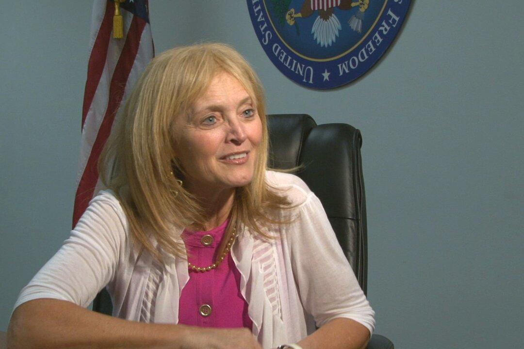 US Official Holds Chinese Regime Accountable on Human Rights