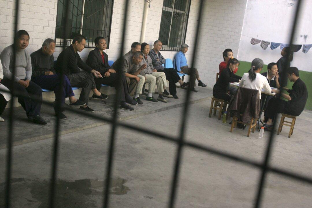 Patients Believed Sane Escape Mental Hospital in China