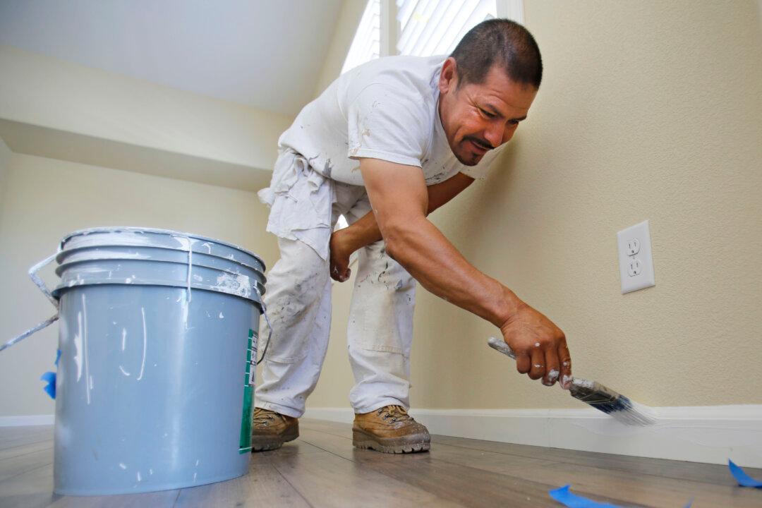 Latino Majority Struggles to Grow Economically In California