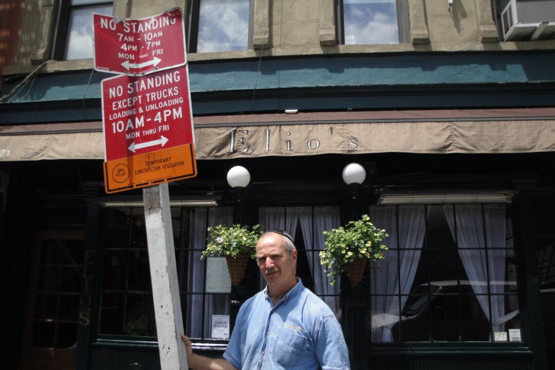 Residents Visit MTA’s Second Avenue Subway Information Center