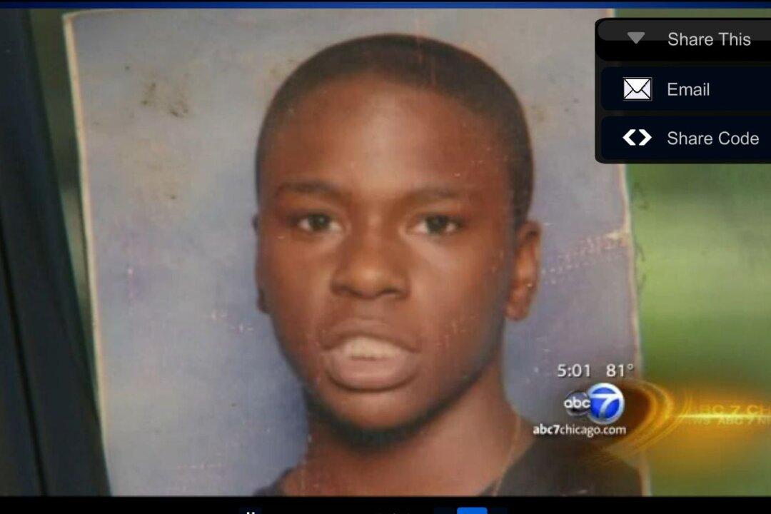 Darryl Green, Chicago Teen Killed for Not Joining Gang, Becomes Focus of Campaign