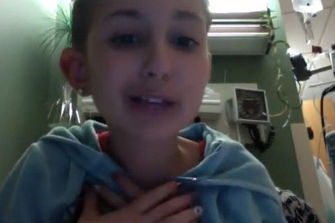 Talia Joy Castellano, YouTube Beauty Expert, Dies at 13