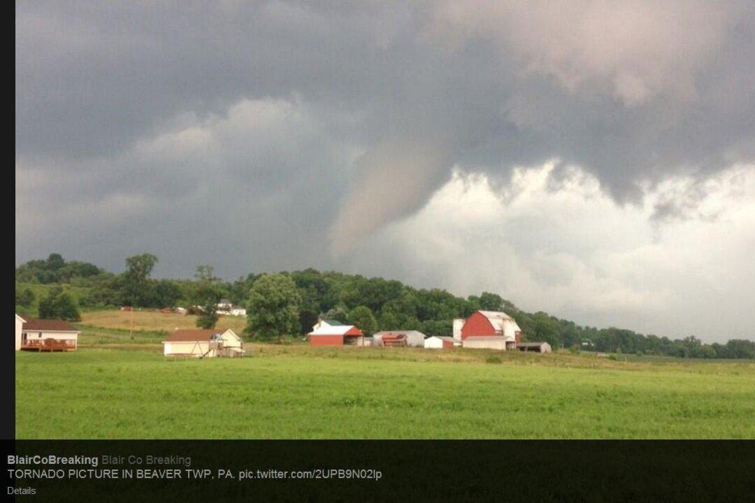 Pennsylvania Tornado: Twister Appears in New Beaver near Pittsburgh (+Photo)