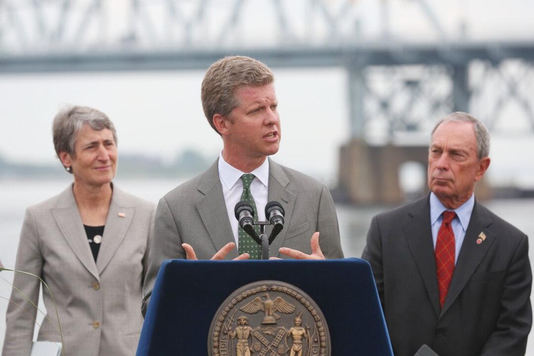 HUD Secretary Encourages Resilient Rebuilding