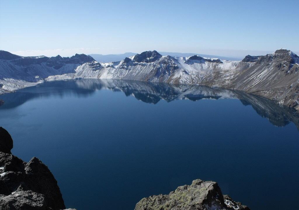 Sighting of Strange Creature Reported in China’s Highest Alpine Lake (+Photo)