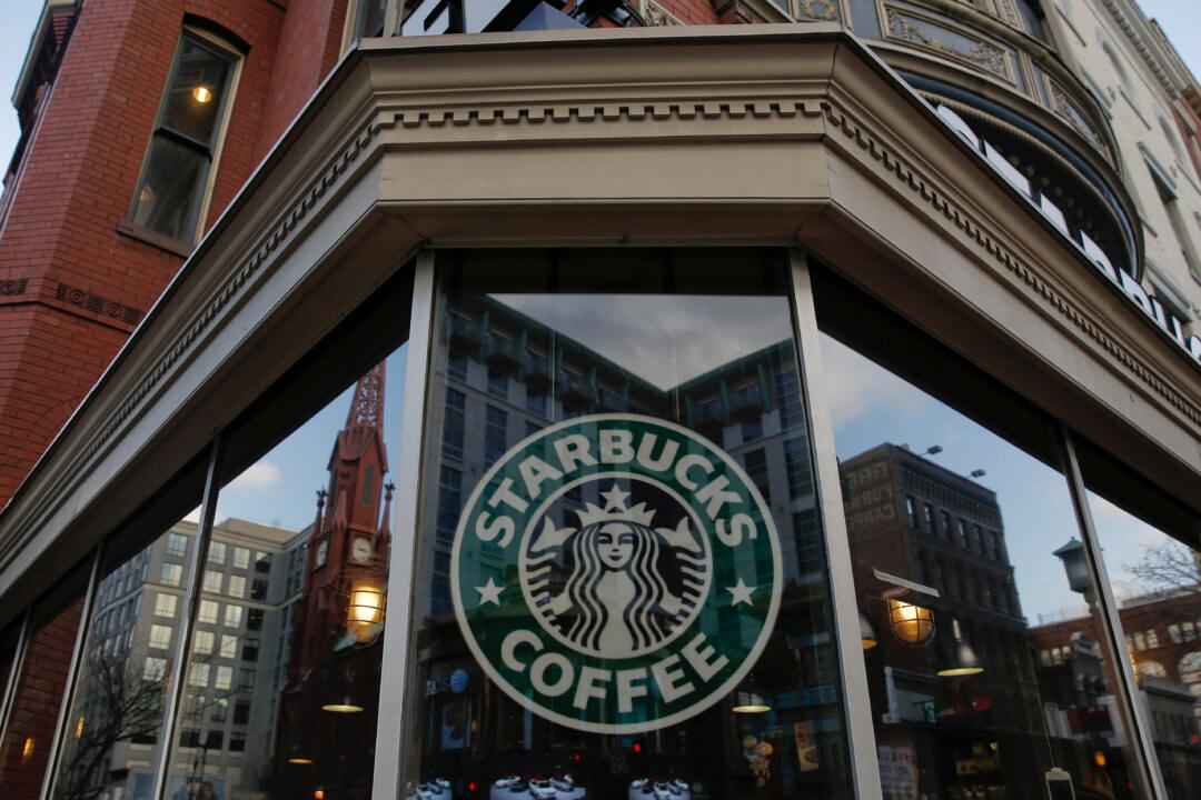 Coulson Loptmann, Starbucks Barista, Fired for Eating from Trash