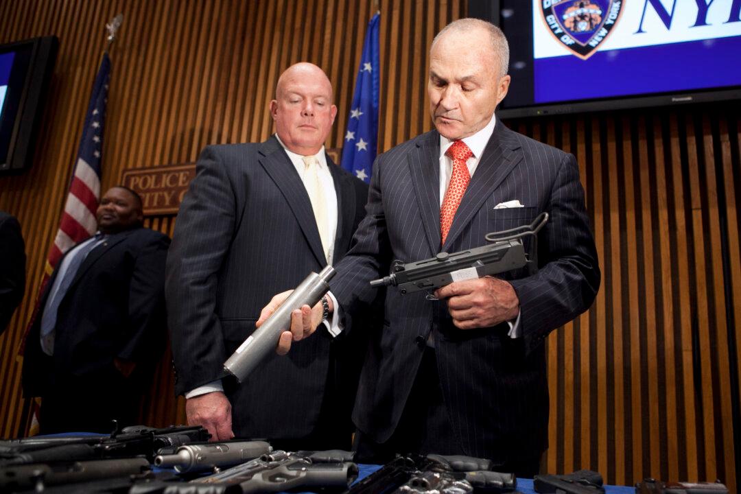 Bloomberg Defends Stop-And-Frisk at Historic Gun Seizure in NY