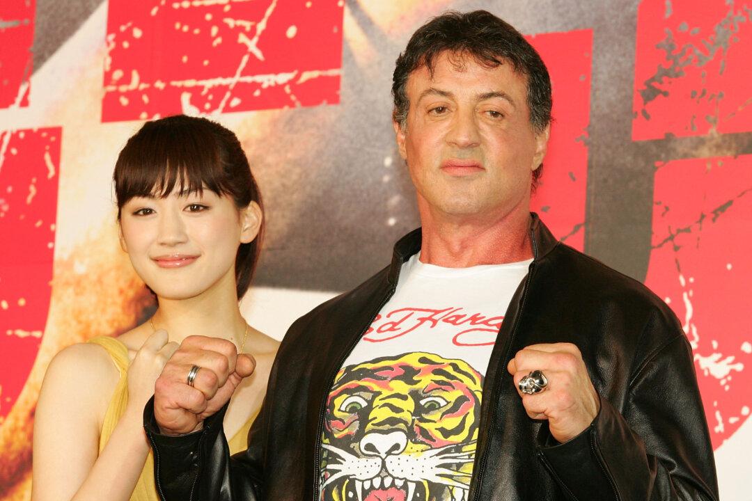 Sylvester Stallone ‘Died in Horrible Car Accident’ Just a Scam; ‘Expendables 3’ Star Does Promo in Asia