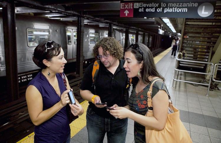 Verizon Brings Wireless Service to NYC Subway