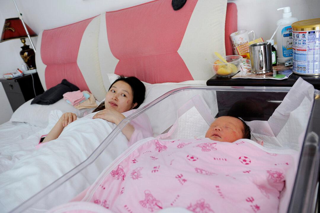 Chinese Women Should Return to the Natural Birth Model