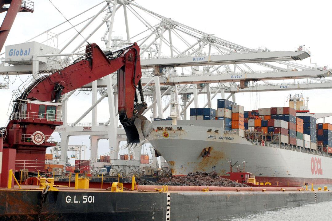Big Business in NY Harbor Hinges on Five Critical Feet