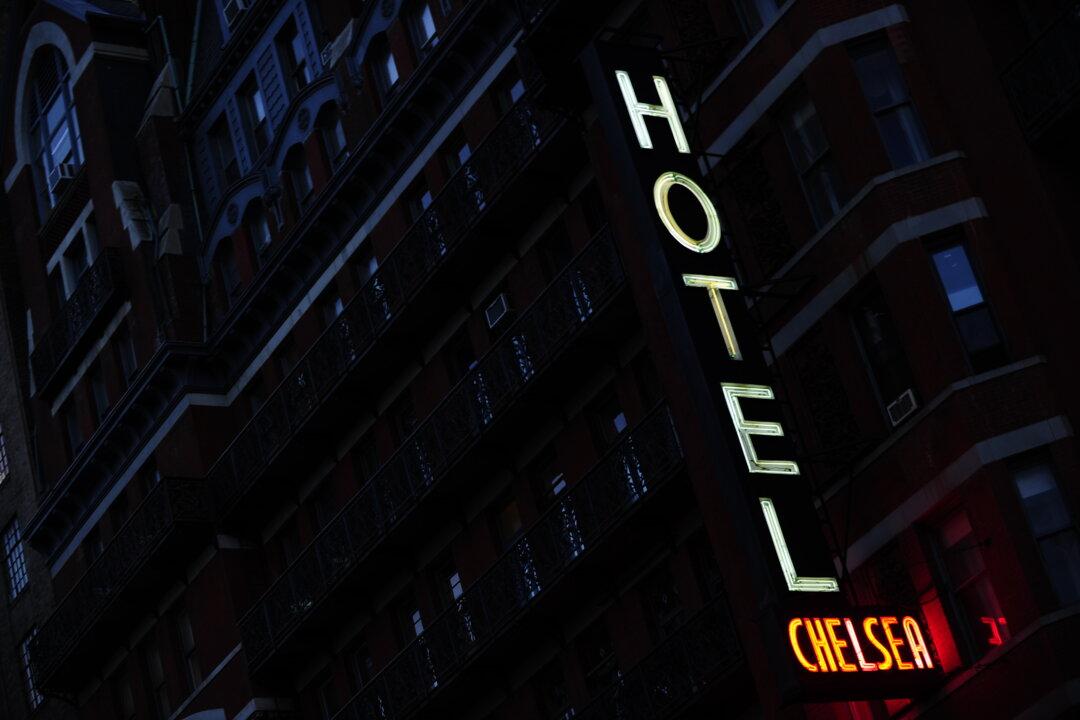 Hotel Fees Heading Toward Record Levels
