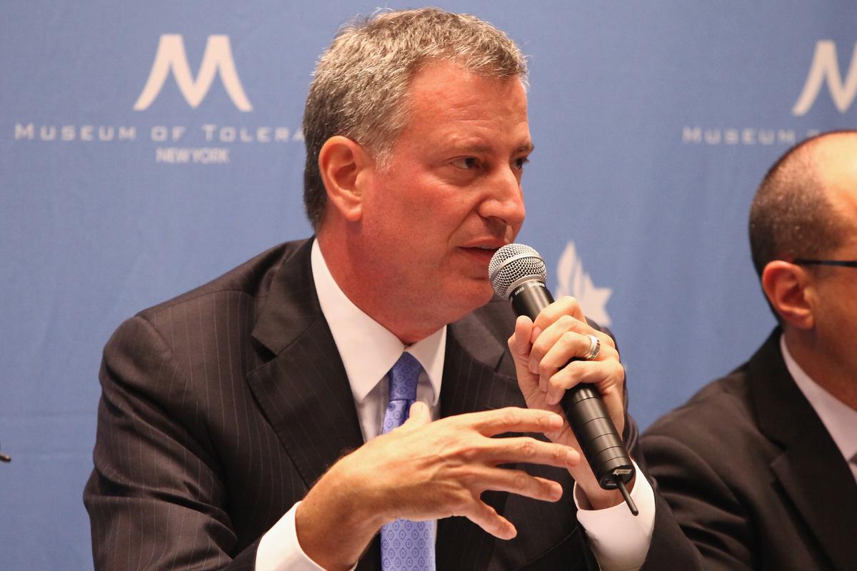 Bill de Blasio Ad Claim Upsets Rivals