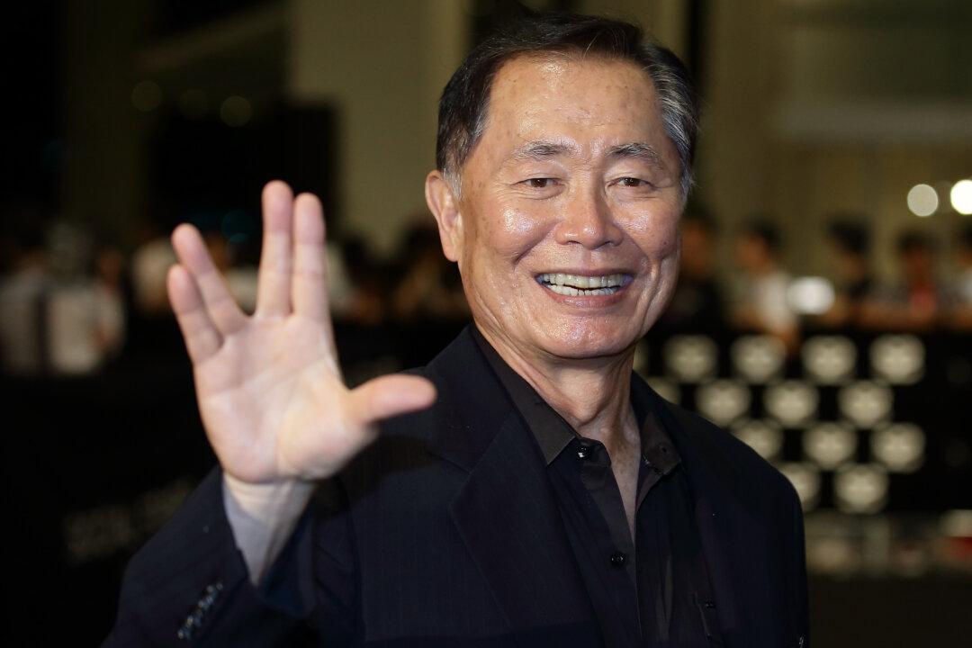 Star Trek’s Sulu Endorses Christine Quinn for Mayor