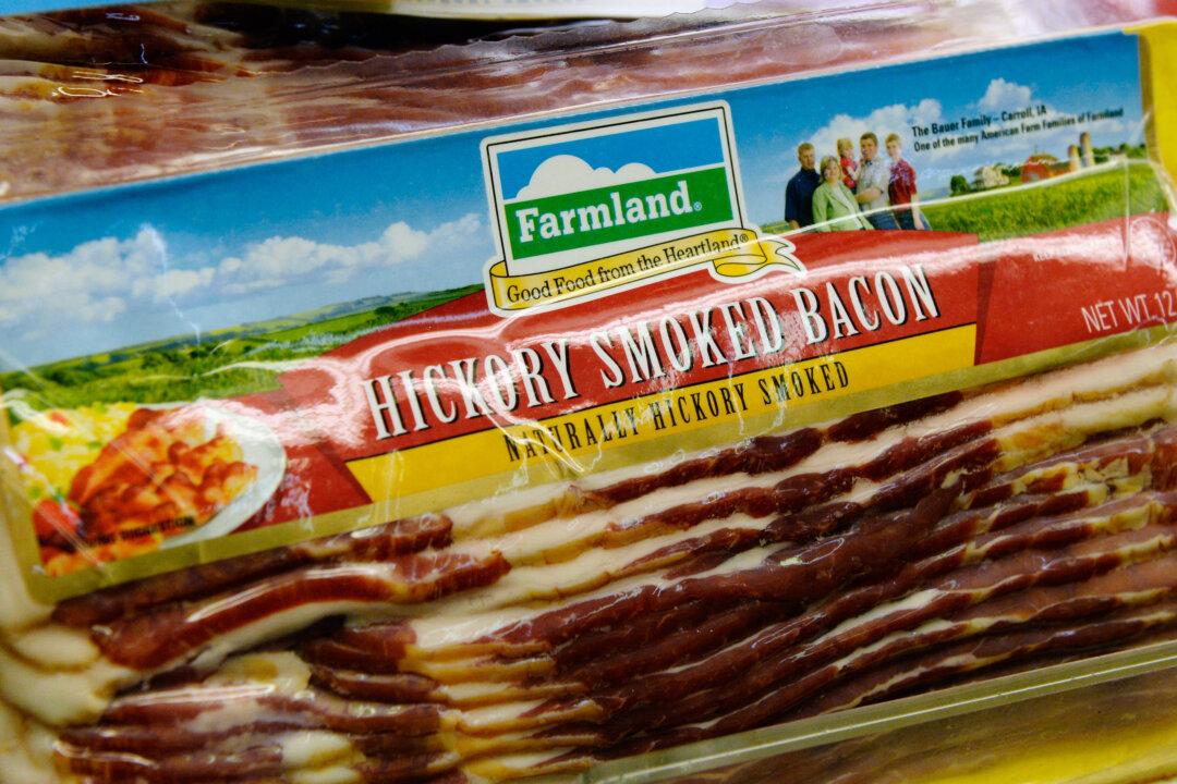 American Pork in Chinese Hands: Panel Allows Purchase of Smithfield Foods