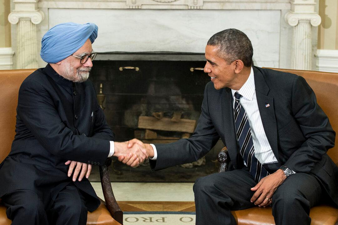 Obama-Singh Meeting Forges Stronger Indo-US Ties