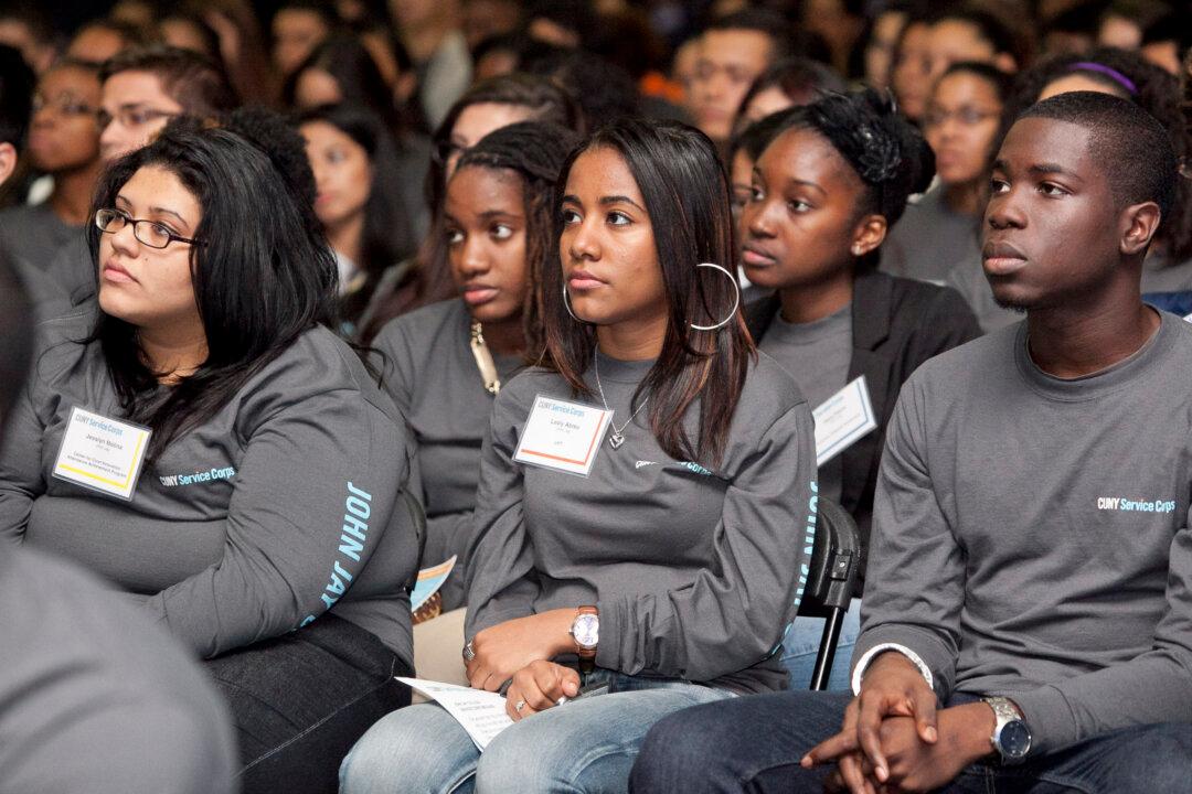 CUNY’s Finest Students Start Community Work